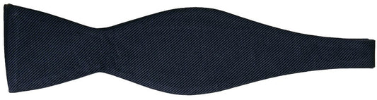 Blauwe vlinderdas, strik zelf strikken